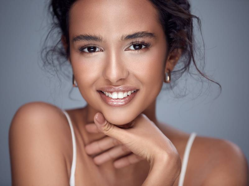 hollywood smile or smile makeover
